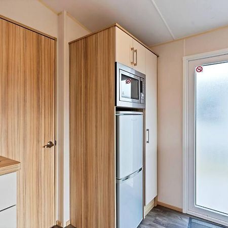 Tattershall Lakes: Sally'S Superior Stay Ngoại thất bức ảnh