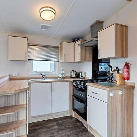 Tattershall Lakes: Sally'S Superior Stay Ngoại thất bức ảnh