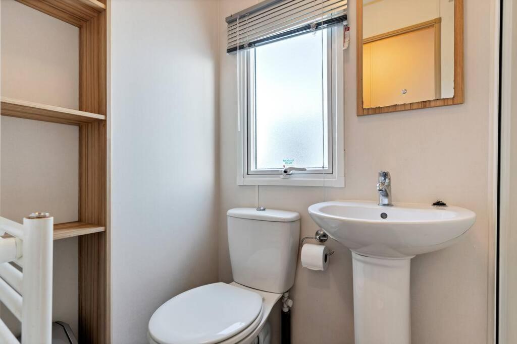 Tattershall Lakes: Sally'S Superior Stay Ngoại thất bức ảnh
